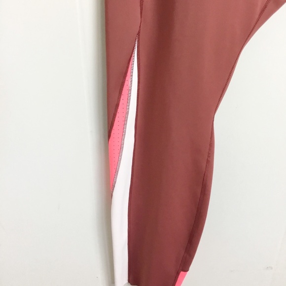 Brooks Run Happy 7/8 Tight Pants Size XL Pockets NWOT Gym - Picture 6 of 9